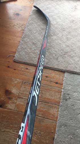 CCM JETSPEED RIGHT 75 FLEX P28