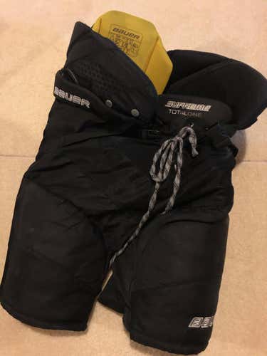 Bauer Supreme TotalOne Girdle and Shell