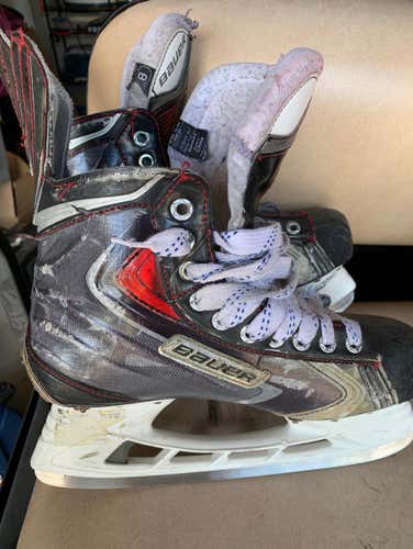 Bauer Vapor X100 Skates Size 8