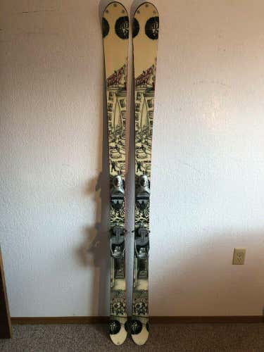 K2 Public Enemy Twin Tip Park Skis 179 cm. with Look Pivot Bindings FRESH TUNE!!
