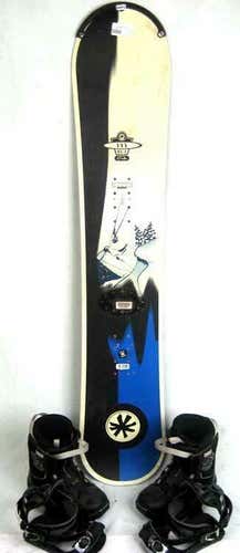 O'Sin OS.Z 144cm Snowboard Cream/Black with Boots and Bindings - USED