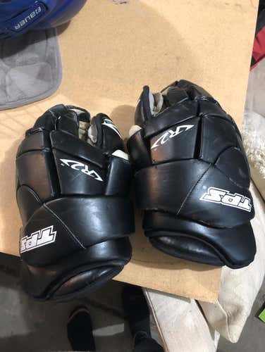 TPS hockey gloves