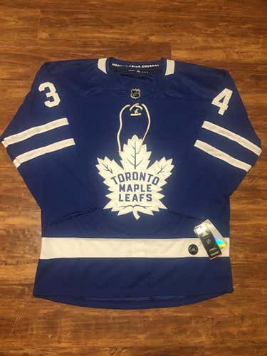 BRAND NEW- Auston Matthews Adidas Replica Jersey