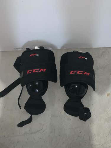 CCM Goalie Knee Protection