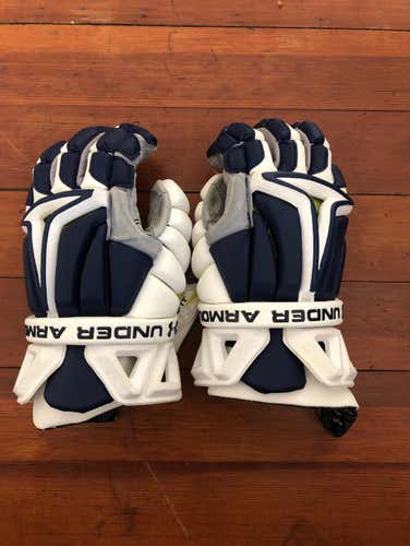 Barely Used Under Armour Biofit Gloves