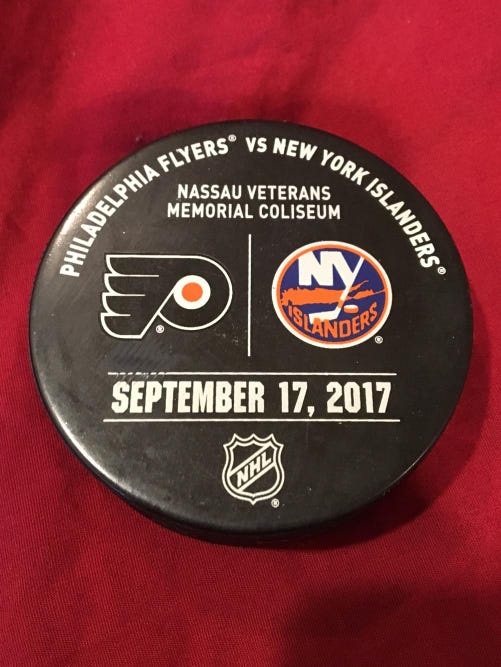 New York Islanders vs Philadelphia Flyers Game Used Warm Up NHL Hockey Puck - Historic Game! Read!