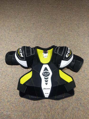 CCM Tacks 2052 Shoulder Pads Size Junior Large