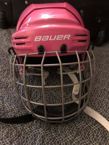 USED/LIKE NEW Bauer BHH 2100 Helmet