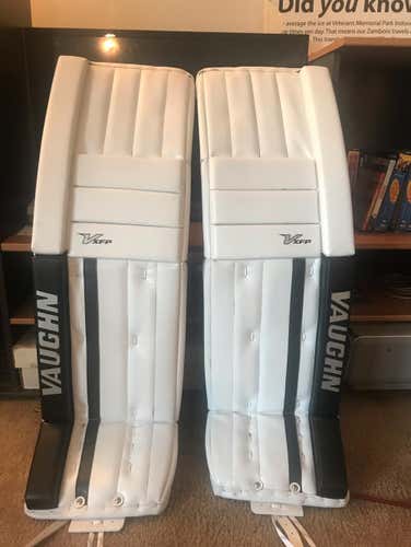 Vaughn Velocity XFP Pro Goalie Pads