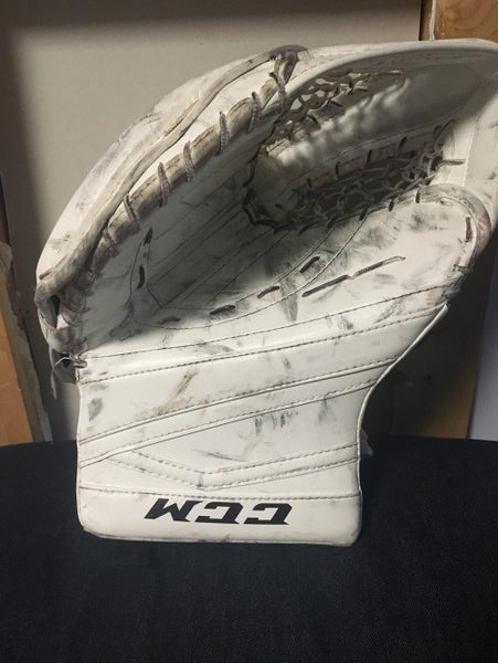 CCM 860 Glove