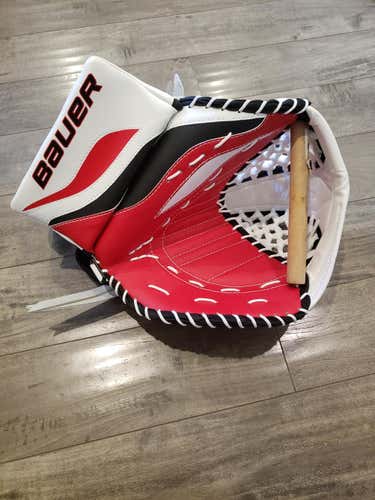 New Bauer 4000 Regular Senior Catch