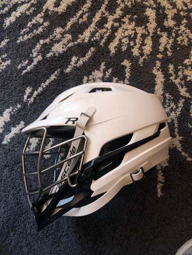 Lightly Used Cascade R White And Navy