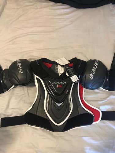 Bauer 1X Shoulder Pads (Never Used)