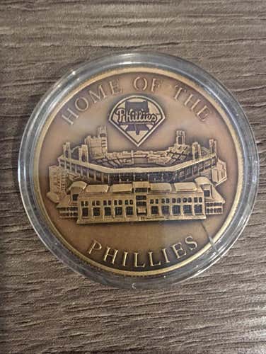 Philadelphia Phillies Highland Mint Citizens Bank Ballpark Game Used Infield Dirt Coin MLB Baseball