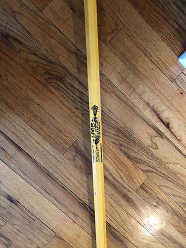 The Power Shaft Training Lacrosse Shaft