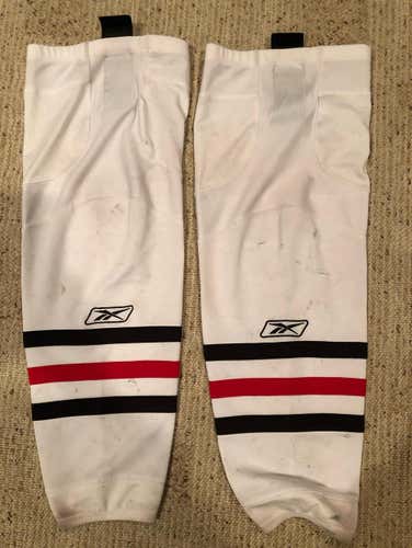 Reebok White w/ Black & Red Stripes Chicago Blackhawks Themed Nylon/Mesh Socks 29”