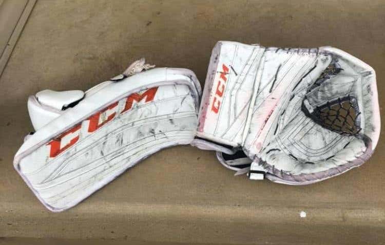 Pro Return Dustin Tokarski Glove And Blocker From His Time With The Flyers Organization