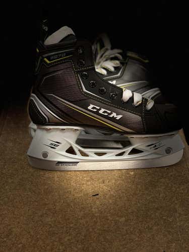 New CCM Tacks 9070  Junior Size 5.5