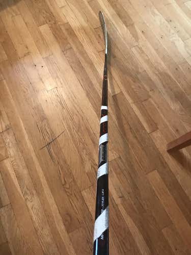 Bauer Vapor 1X Lite  Righty Mid Senior