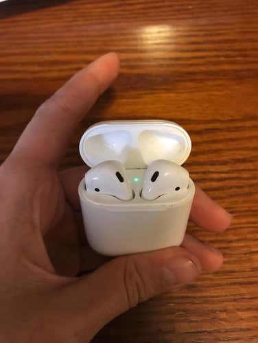 Apple AirPods