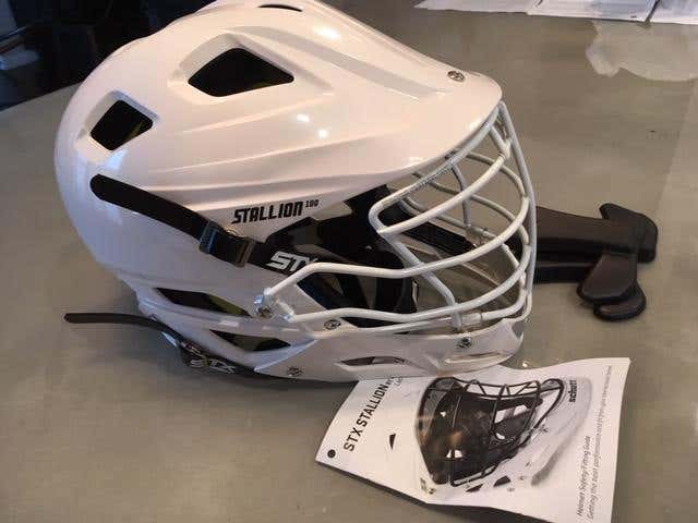 New STX Stallion 100 Youth Small