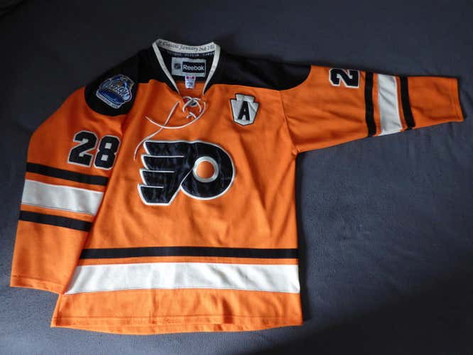 Claude Giroux Jersey WINTER CLASSIC 2012 Replica (Size 56)