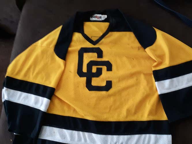 Colorado college goalie cut jersey