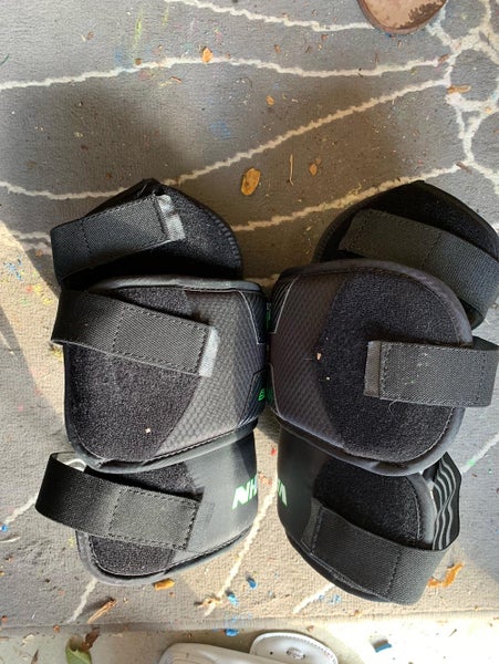 Vaughn Ventus SLR Pro Senior Goalie Knee & Thigh Protector