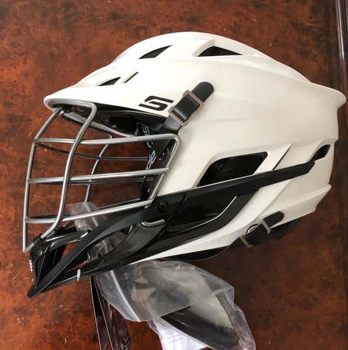 BNWT CASCADE S Adult Helmet.  White shell, Chrome Cage, Black Jaw, Black Chin, Black Strap
