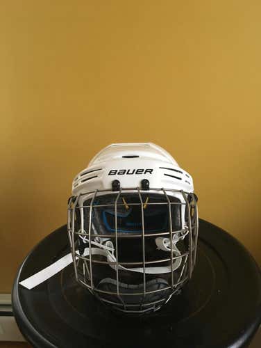 Gently Used Bauer HH7500 Helmet (M) with True Vision FM7500 Cage (M)