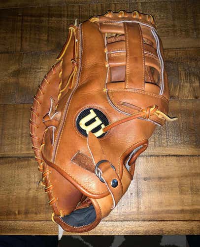 Wilson A2000 Pro Stock 1883 First Base Mitt