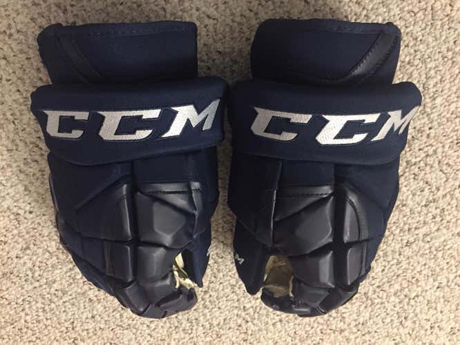 New CCM HGP14  Senior Pro Stock gloves 14 in + CCM HP70 Pro Stock pants Medium