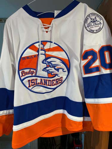 Lady Islanders Hockey (Youth XL)Jersey #20