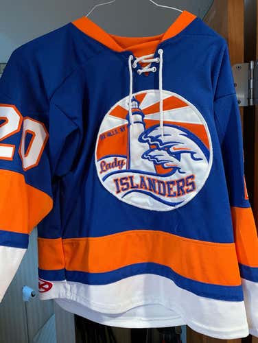 Lady Islanders Jersey #20 Youth XL
