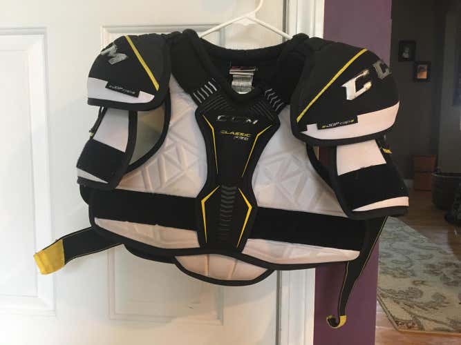Senior (M) CCM Tacks Classic Pro