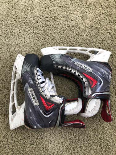Bauer Vapor APX2 Size 9.5D