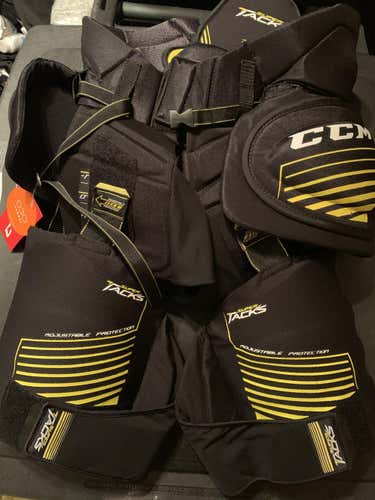 New CCM Super Tacks  Senior Pro Stock