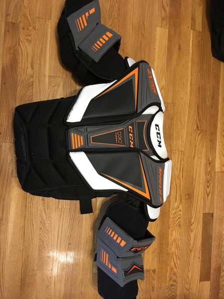 New Senior CCM Extreme Flex Shield 2- Goalie Protector