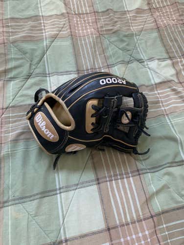 Wilson A2000 1786 Gently Used