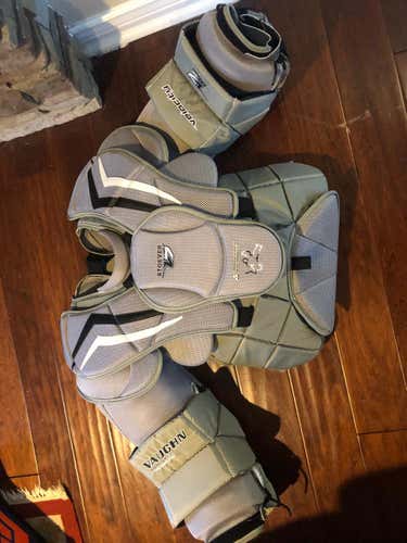 New Vaughn Velocity V7 XF Pro Carbon Chest and Arm Protector  Senior Pro Stock