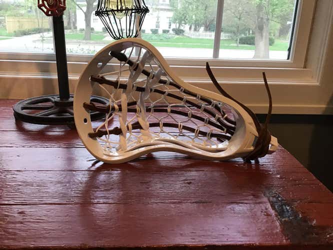 Traditionally Strung Head