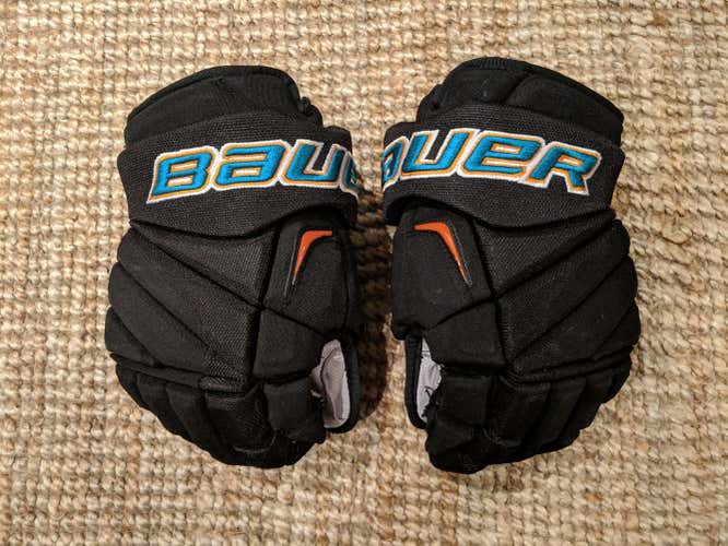 Used PRO STOCK Bauer Vapor APX2 Pro 14" San Jose Sharks