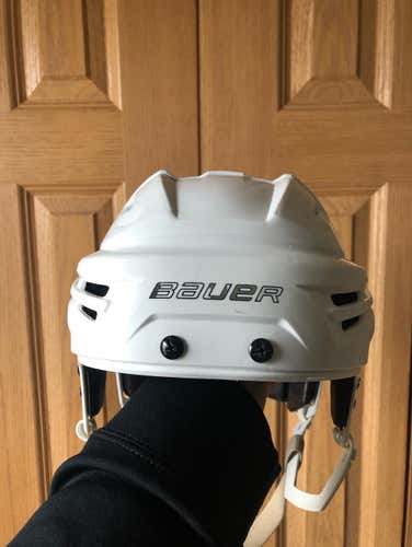 White Bauer Re-Akt Large Helmet