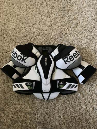 Reebok XTPRO Shoulder Pads Sr Medium