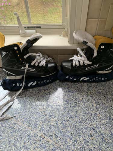 Bauer  Senior Pro Stock Size 8