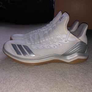 New Icon 4 Trainer Shoe