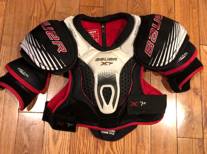 Bauer Shoulder Pads