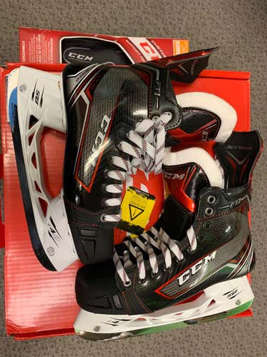 New CCM JetSpeed FT1  Senior Size 7