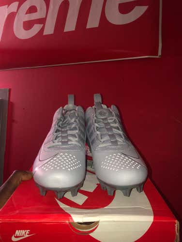 Nike Huarache Gray Sz 9.5 ( BRAND NEW)