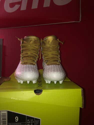 UA Womens Highlight MC White&Gold